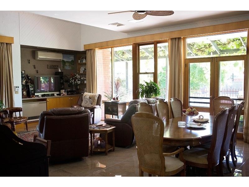 17 Saunders Street, Kyabram VIC 3620