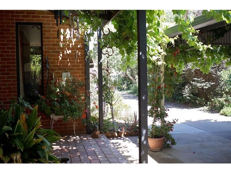 17 Saunders Street, Kyabram VIC 3620