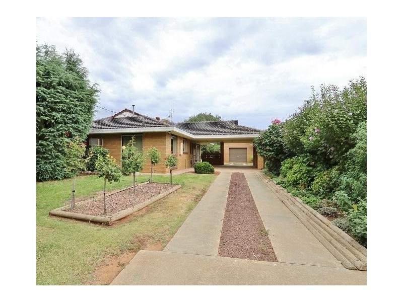 65  Railway Avenue, Stanhope VIC 3623