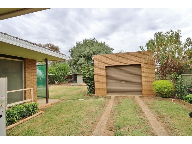 65  Railway Avenue, Stanhope VIC 3623