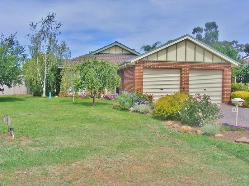 11 Henley Close, Kyabram VIC 3620