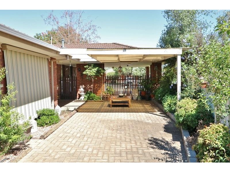 33  Waratah Street, Kyabram VIC 3620