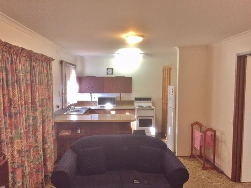 1/16 Halsem Street, Kyabram VIC 3620