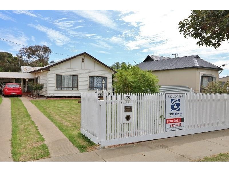 39  Edis Street, Kyabram VIC 3620