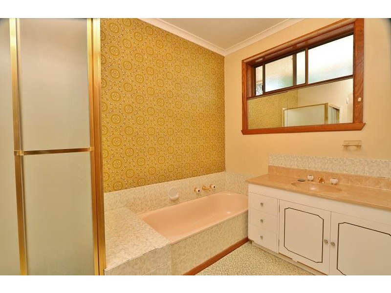 4 Hutson Street, Kyabram VIC 3620