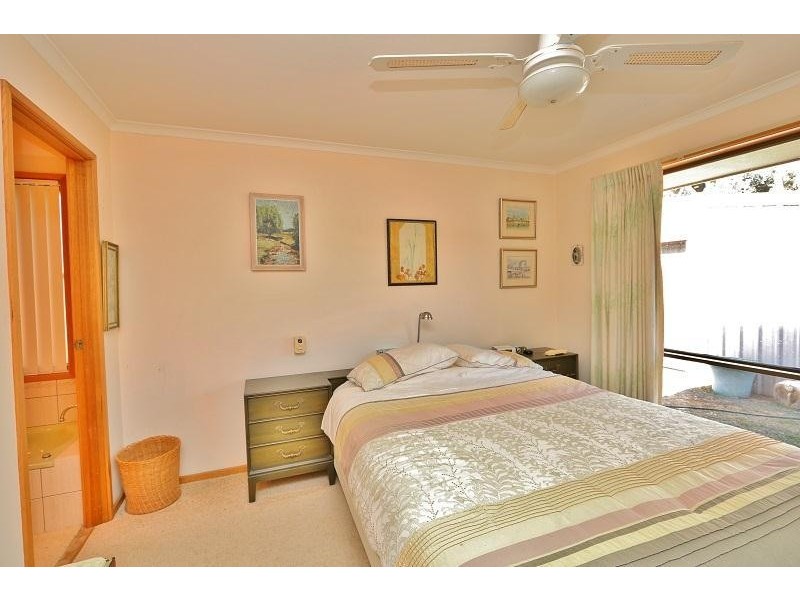 9 Outram Avenue, Kyabram VIC 3620