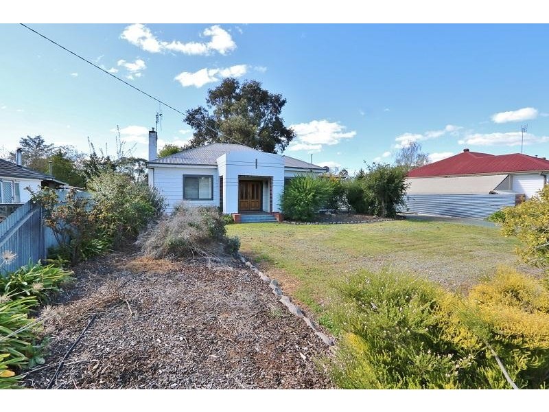 69  Fenaughty Street, Kyabram VIC 3620