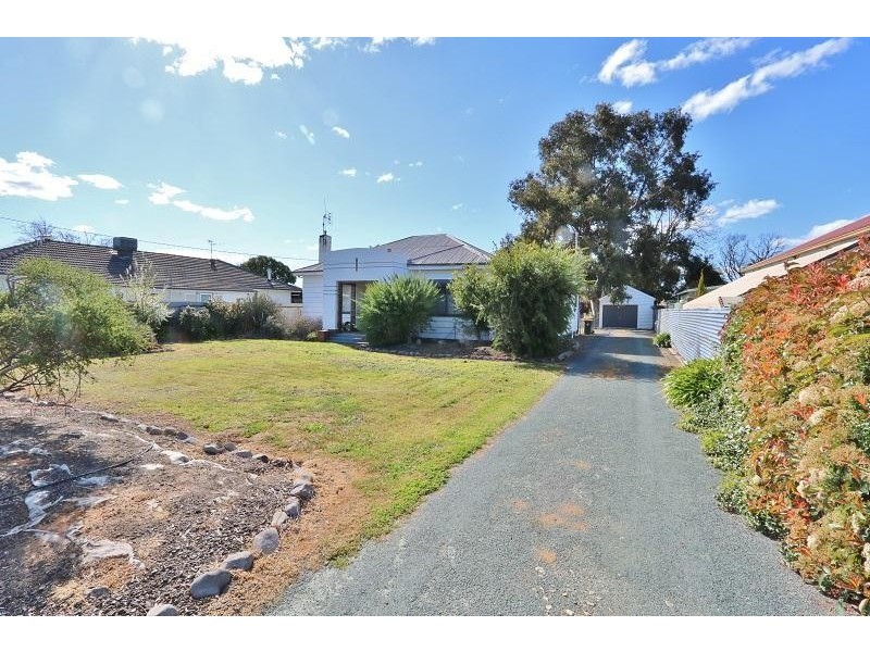 69  Fenaughty Street, Kyabram VIC 3620