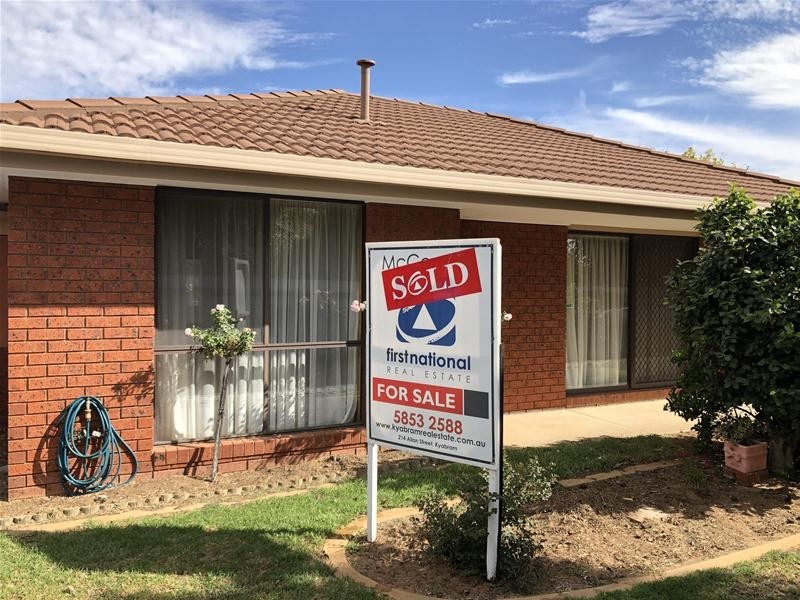 2/62 Lake Road, Kyabram VIC 3620