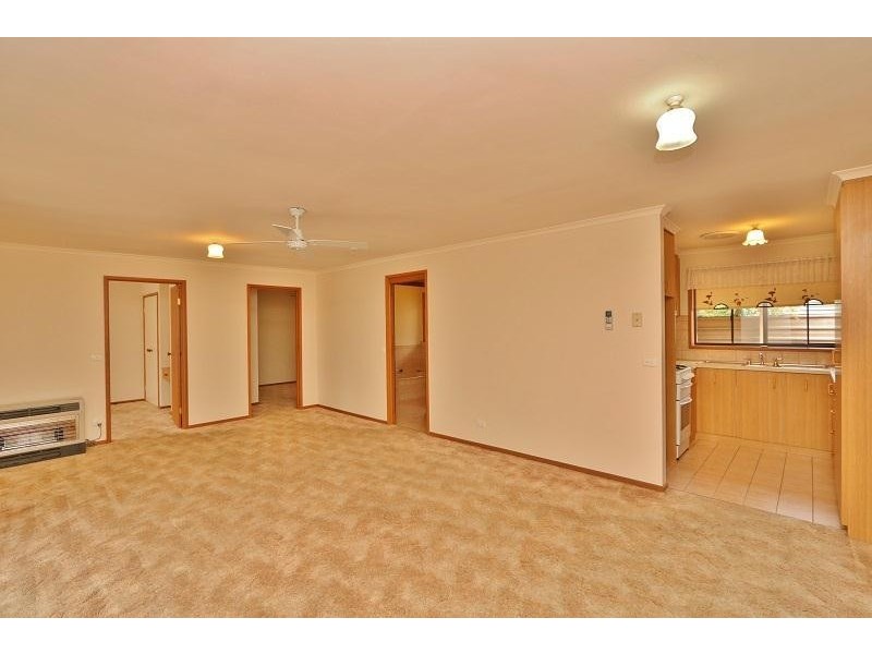 2/62 Lake Road, Kyabram VIC 3620