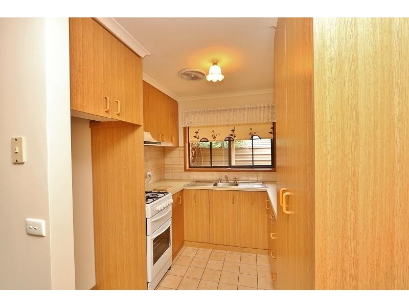 2/62 Lake Road, Kyabram VIC 3620