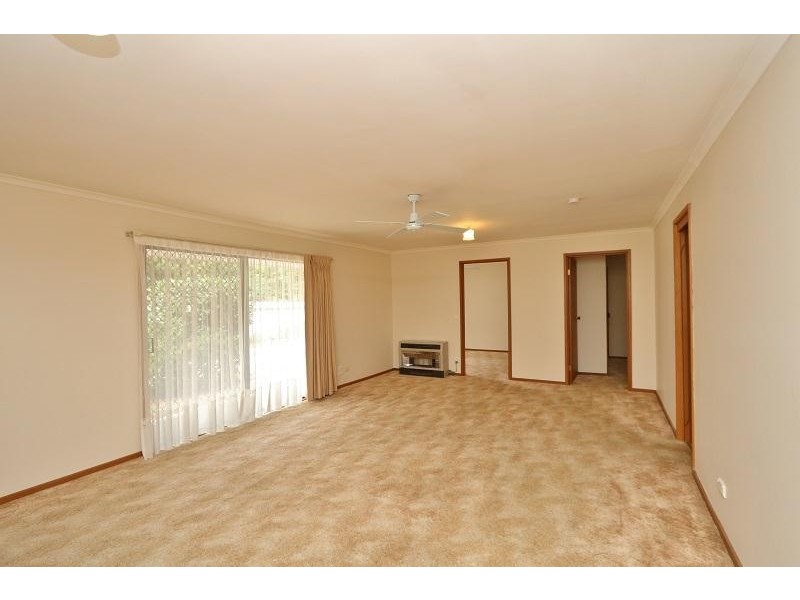 2/62 Lake Road, Kyabram VIC 3620