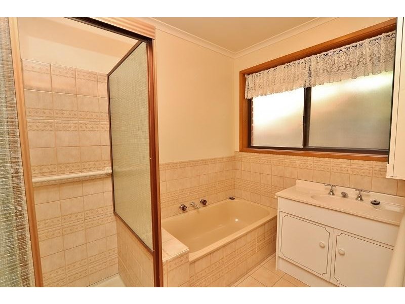 2/62 Lake Road, Kyabram VIC 3620