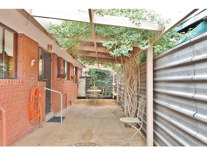 2/62 Lake Road, Kyabram VIC 3620