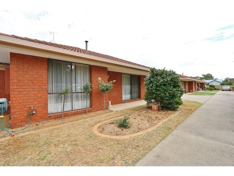 2/62 Lake Road, Kyabram VIC 3620