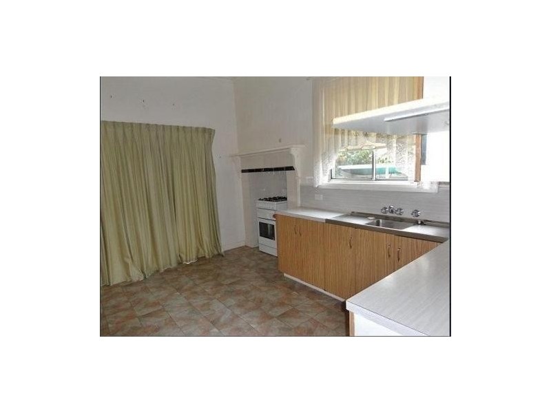 16 Unwin Street, Kyabram VIC 3620