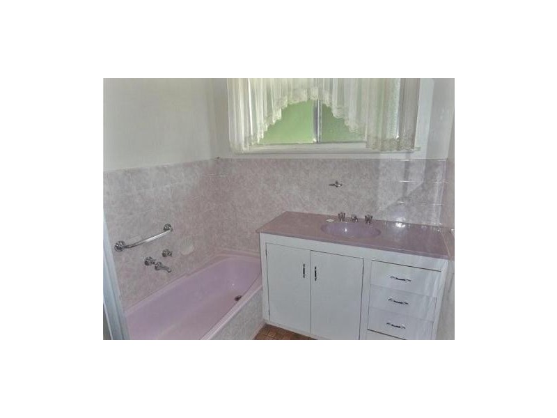 16 Unwin Street, Kyabram VIC 3620