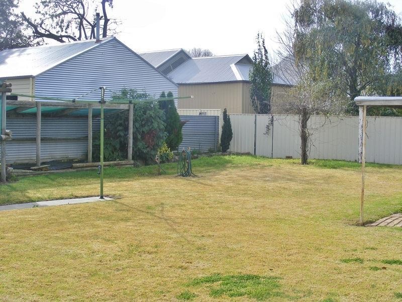 16 Unwin Street, Kyabram VIC 3620