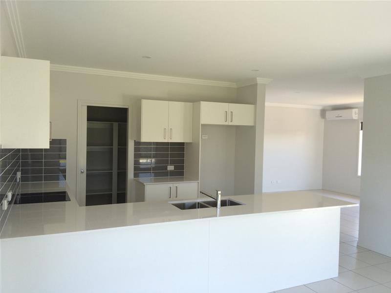 3 Bulgari Crescent, Hope Island QLD 4212