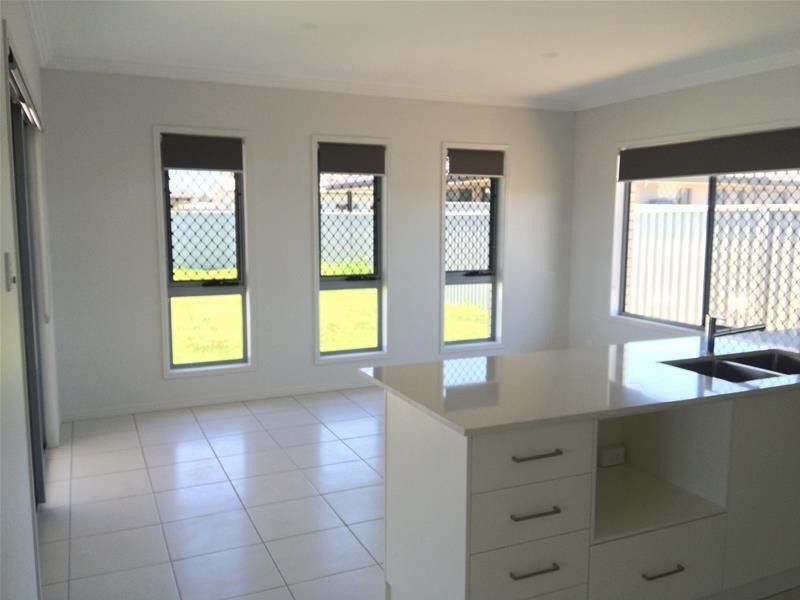 3 Bulgari Crescent, Hope Island QLD 4212