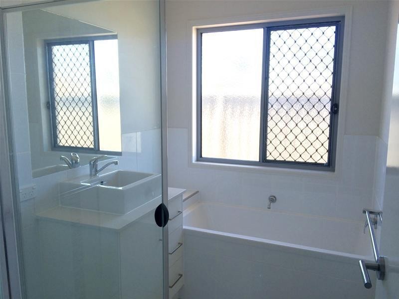 3 Bulgari Crescent, Hope Island QLD 4212