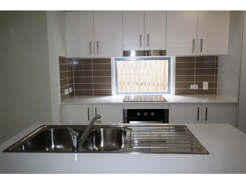 72 Milfoil Street, Manly West QLD 4179