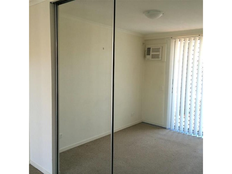 414 Marine Parade, Biggera Waters QLD 4216