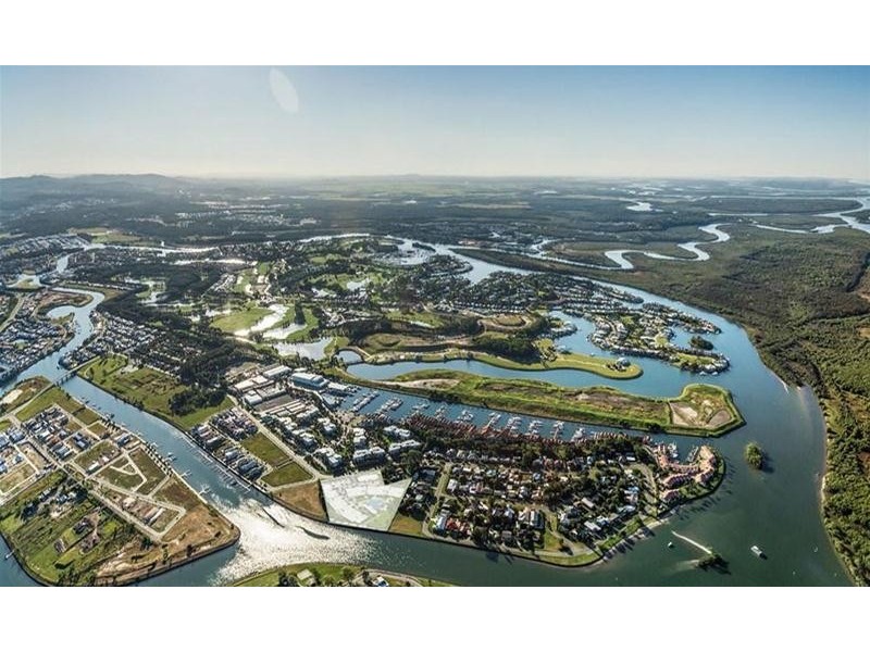 93 Sheehan Avenue, Hope Island QLD 4212