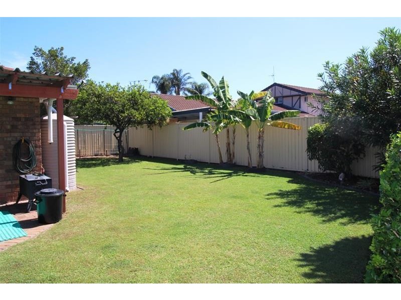 9 Sundown Drive, Paradise Point QLD 4216