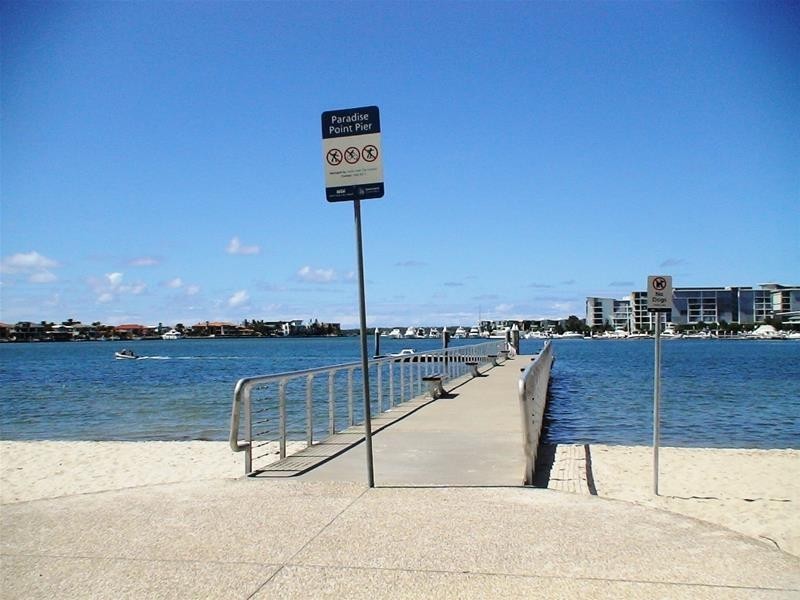 9 Sundown Drive, Paradise Point QLD 4216