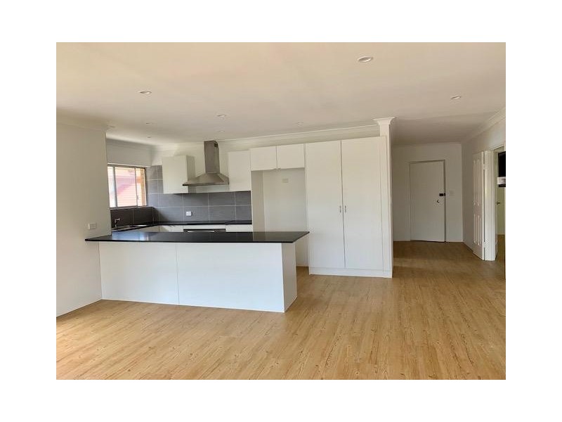 4/17 Madang Crescent, Runaway Bay QLD 4216