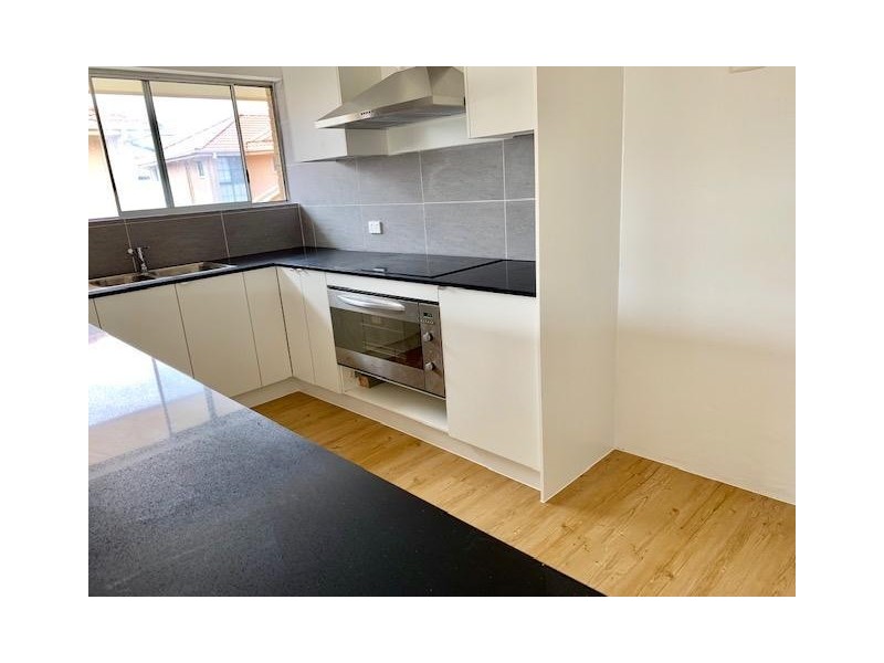 4/17 Madang Crescent, Runaway Bay QLD 4216