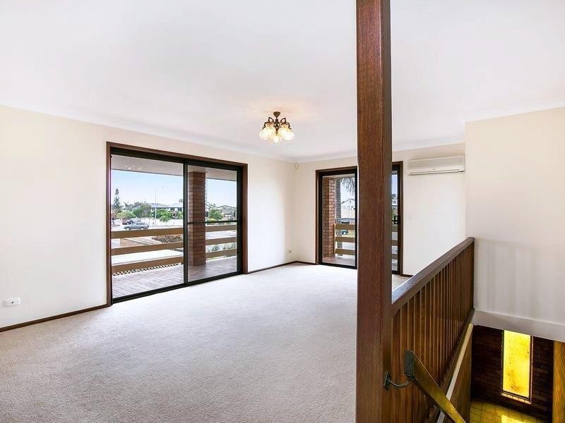 78 Oxley Drive, Paradise Point QLD 4216