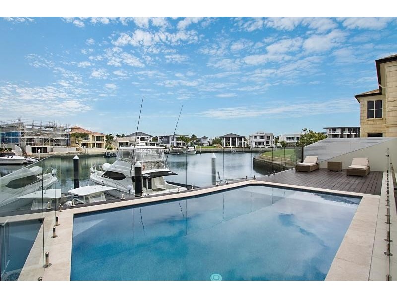 23 Royal Albert Crescent, Sovereign Islands QLD 4216