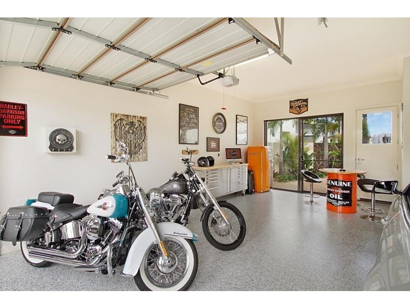 23 Royal Albert Crescent, Sovereign Islands QLD 4216