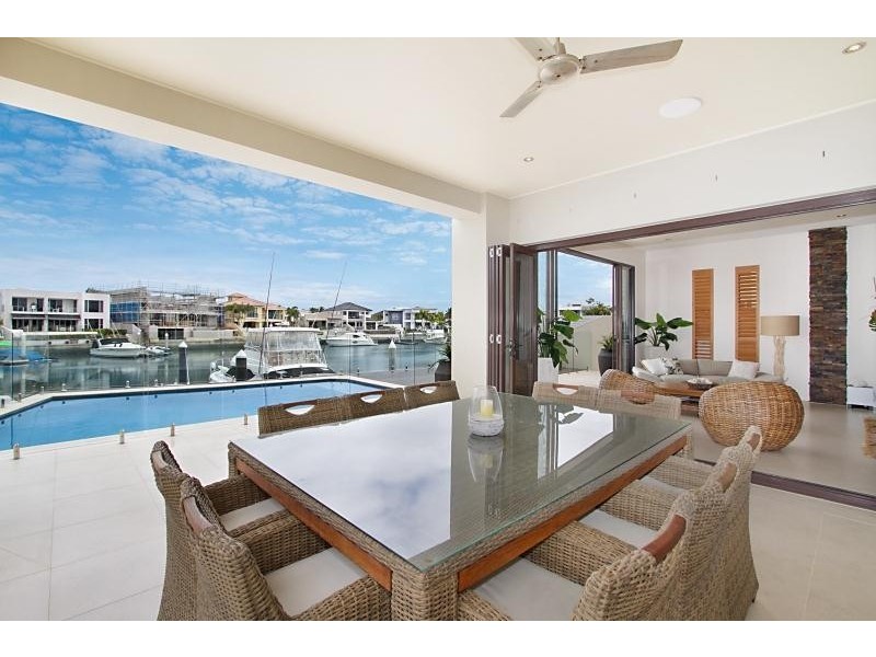 23 Royal Albert Crescent, Sovereign Islands QLD 4216