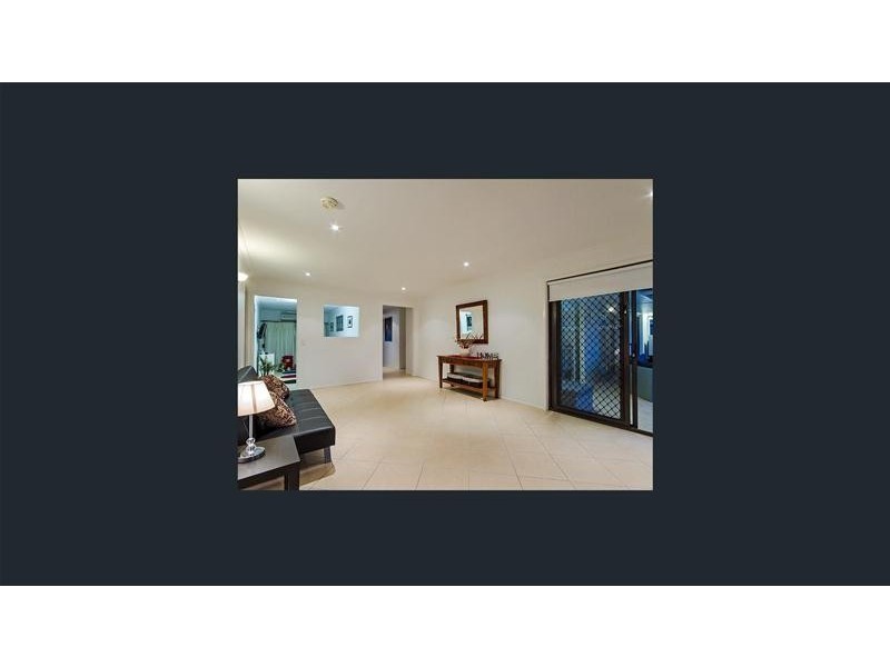 35 Columbus Drive, Hollywell QLD 4216