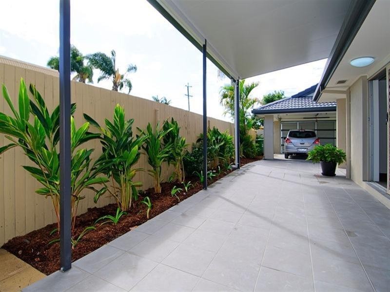 4 Jacaranda Avenue, Hollywell QLD 4216