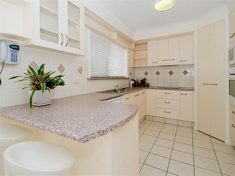 4 Jacaranda Avenue, Hollywell QLD 4216