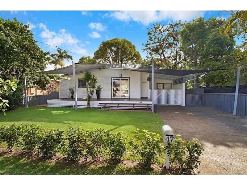 47 Victor Avenue, Paradise Point QLD 4216