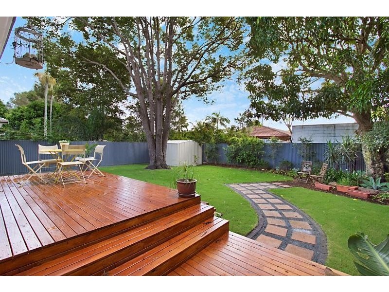 47 Victor Avenue, Paradise Point QLD 4216