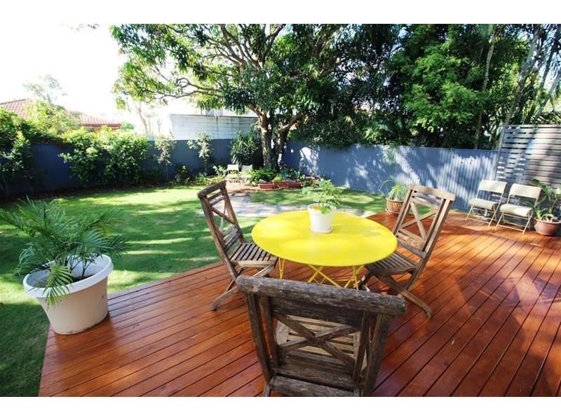 47 Victor Avenue, Paradise Point QLD 4216