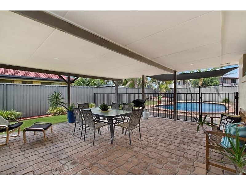 24 Burrendong Road, Coombabah QLD 4216