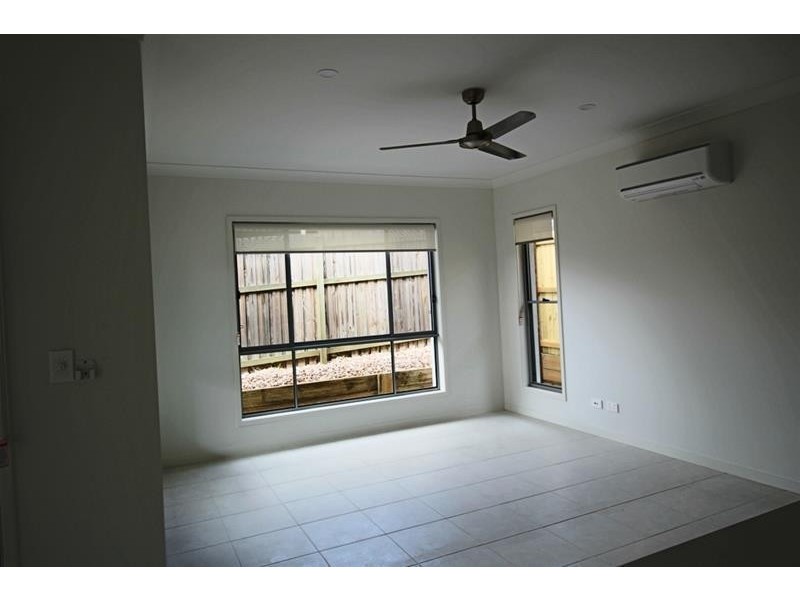 38 Wimmera Crescent, Upper Coomera QLD 4209