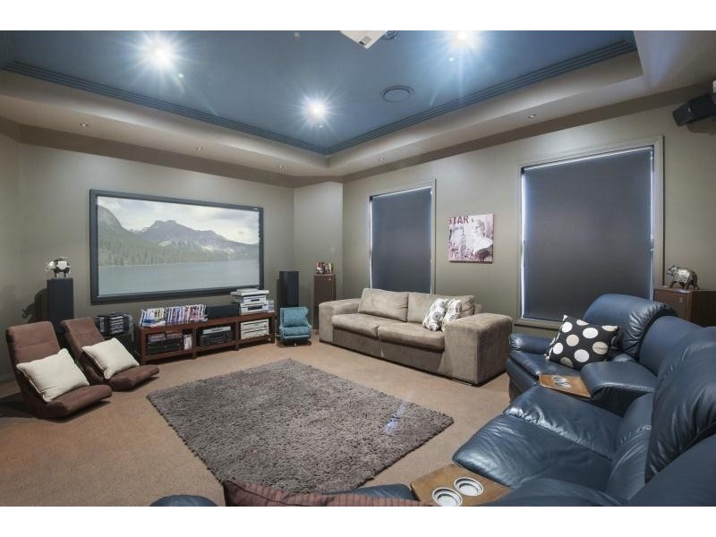 32 The Sovereign Mile, Sovereign Islands QLD 4216