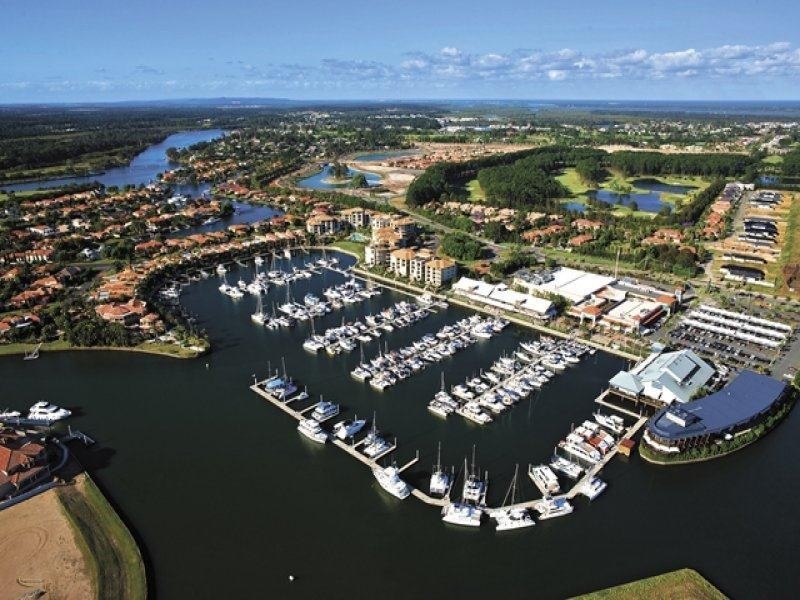 24 Waters Close, Hope Island QLD 4212