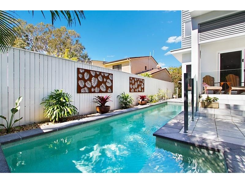 1/5 Muscovey Avenue, Paradise Point QLD 4216