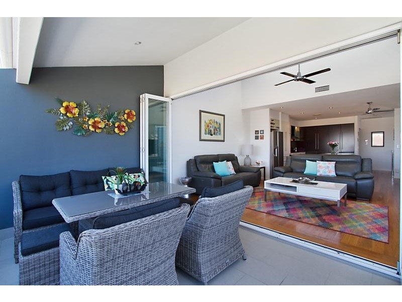 1/5 Muscovey Avenue, Paradise Point QLD 4216