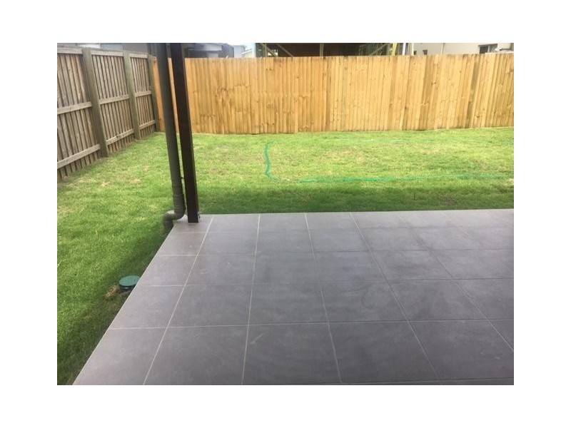 33 North Quay Circuit, Hope Island QLD 4212