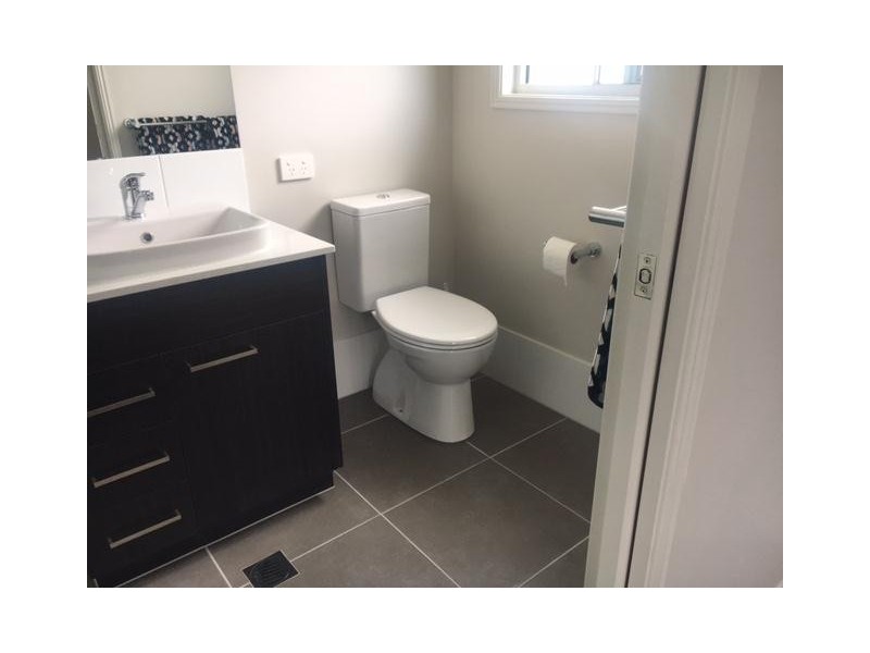 33 North Quay Circuit, Hope Island QLD 4212